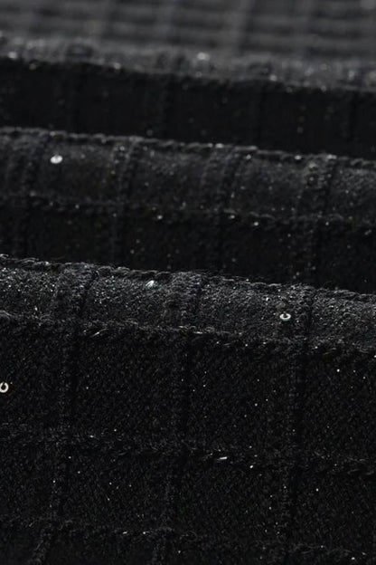 Victoire™ | Mini-vestido adornado mangas cortas negro