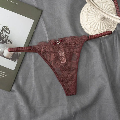 Margaux™ | Tanga con cordones de encaje