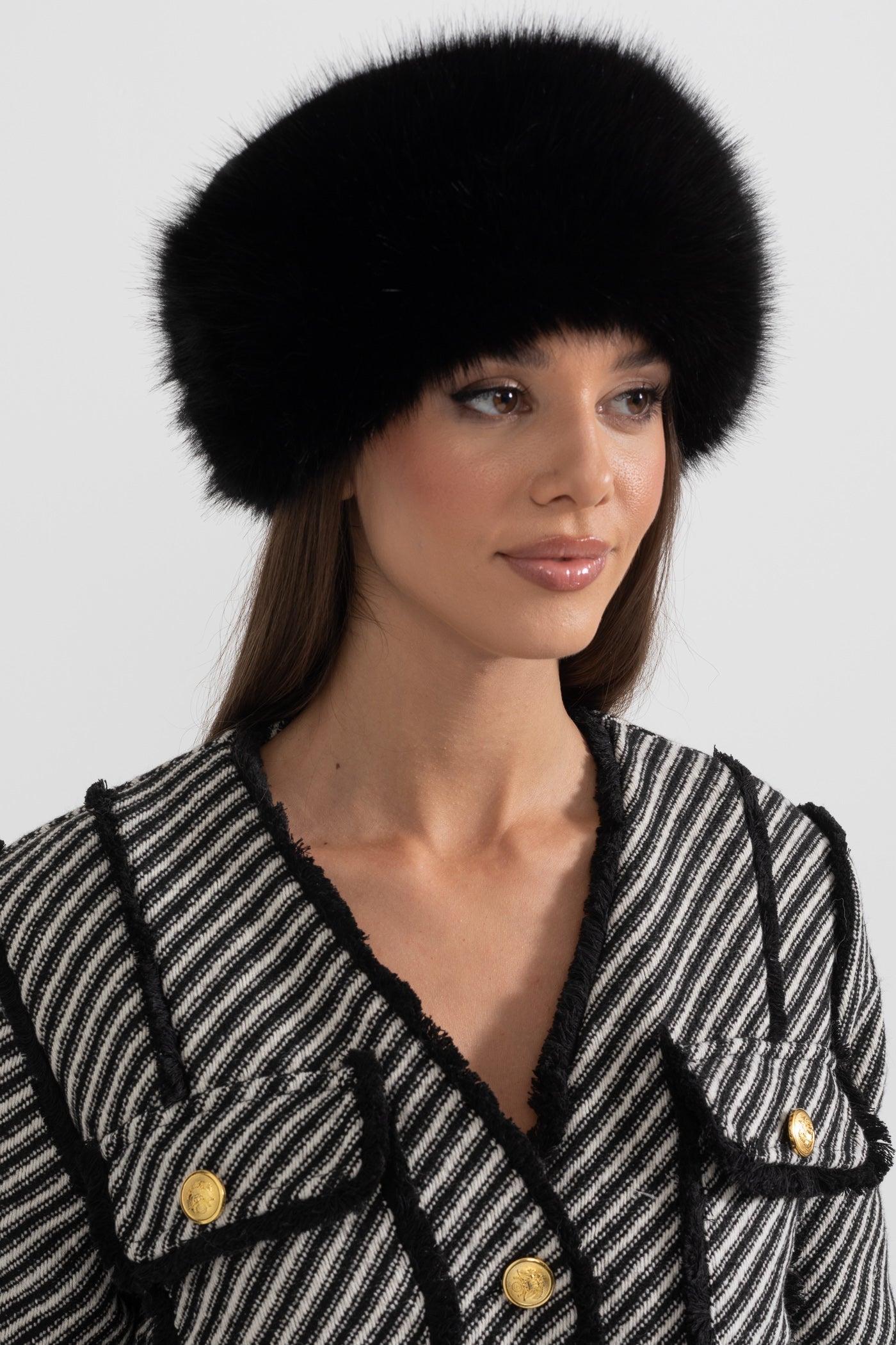 Eryndra™ | Sombrero peludo ala ancha negro