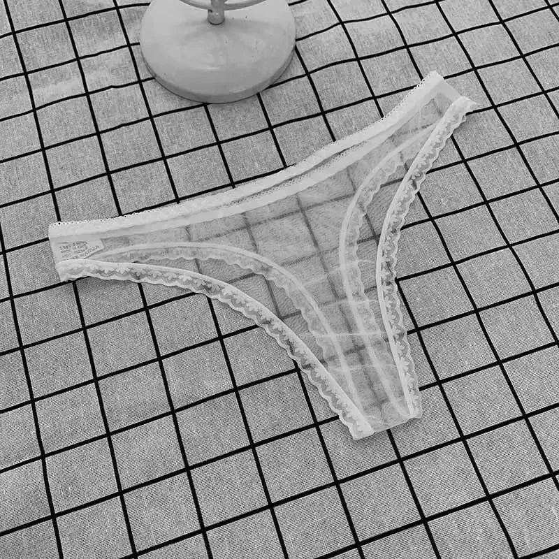 Manon™ | Tanga de encaje transparente con malla