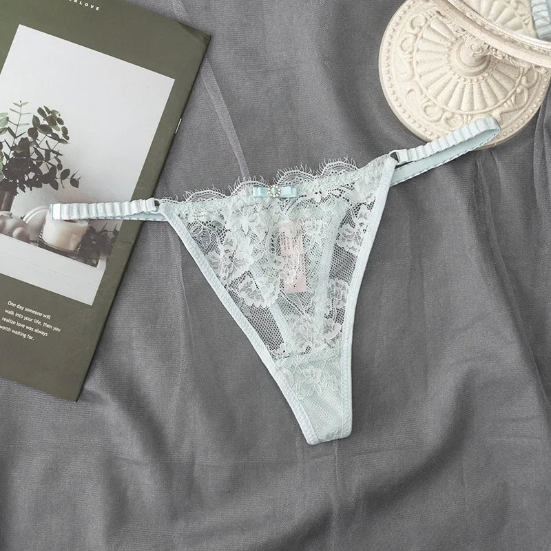 Margaux™ | Tanga con cordones de encaje
